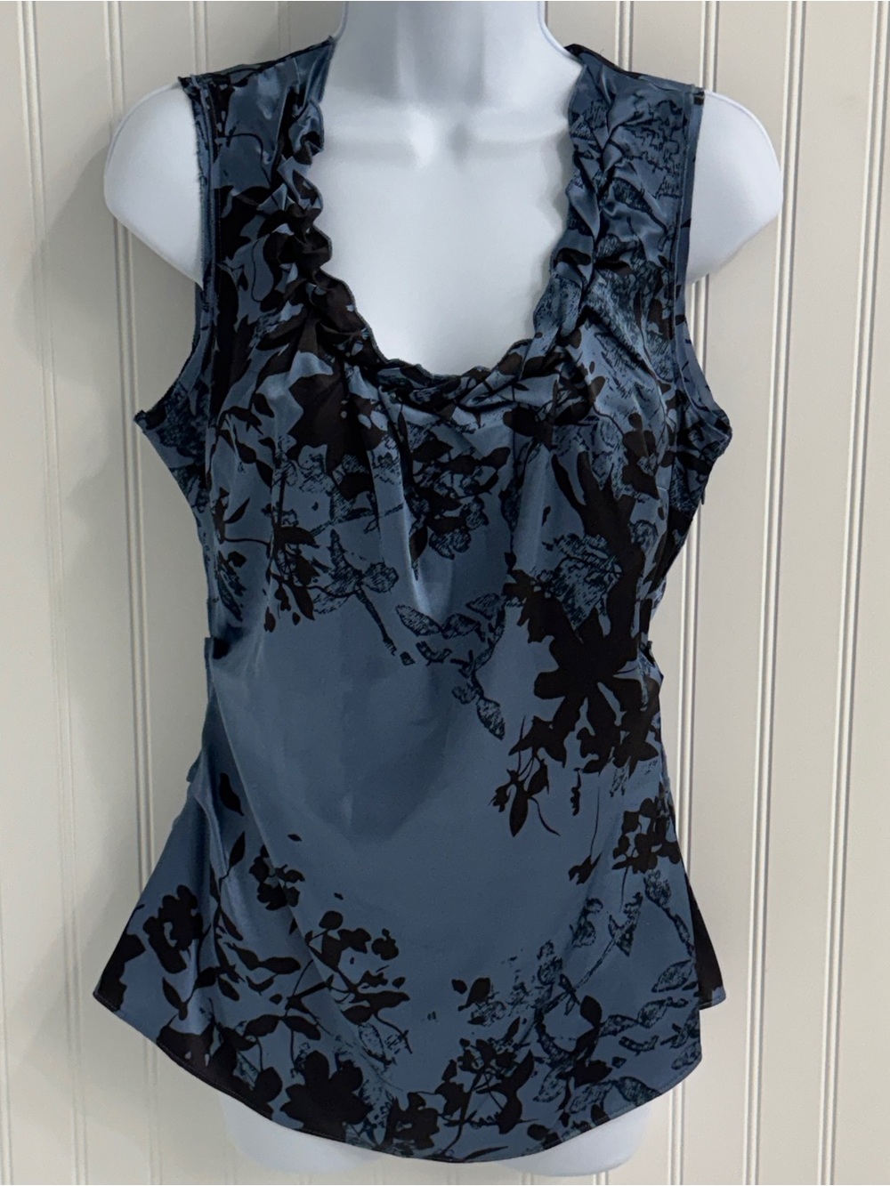 T Tahari Blue and Black Floral Print Top